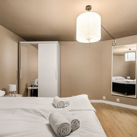- Stylish & Cozy Leilighet